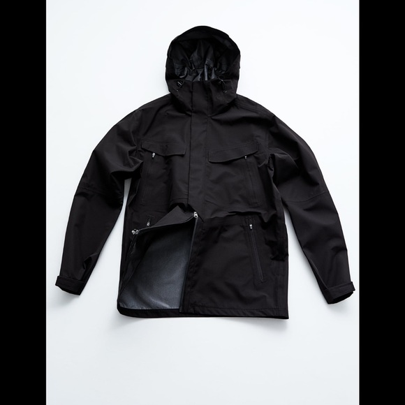zara water repellent technical jacket